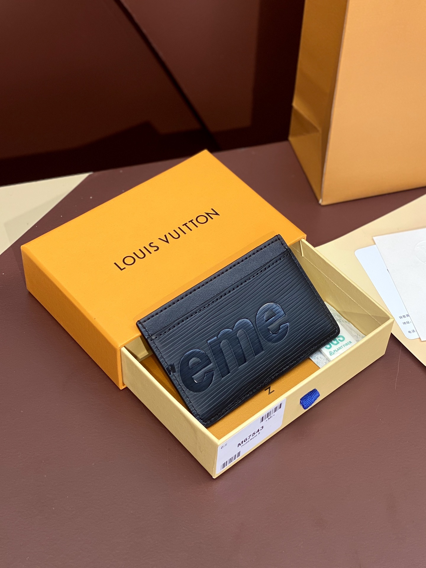 ルイ・ヴィトン「Louis Vuitton」LV x Supreme コラボ レザーカードケース