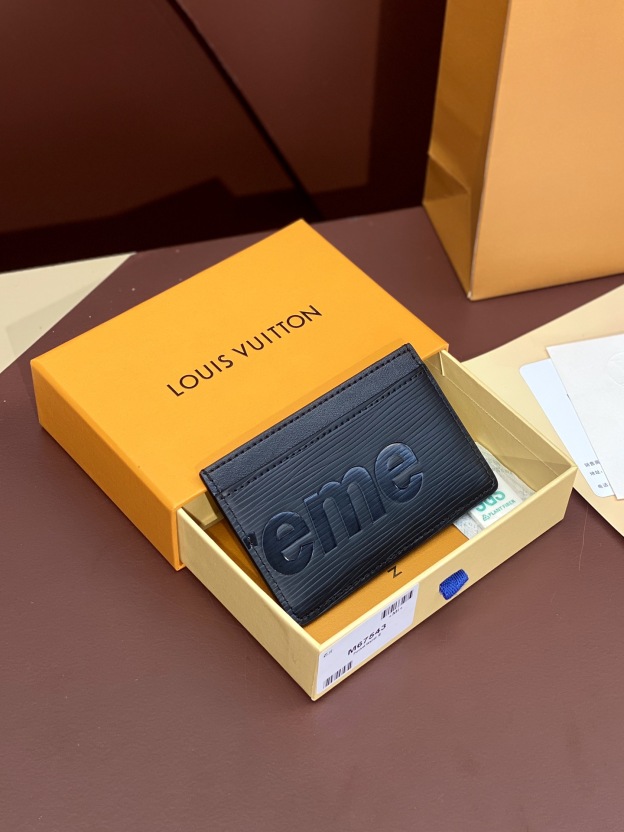 ルイ・ヴィトン「Louis Vuitton」LV x Supreme コラボ レザーカードケース