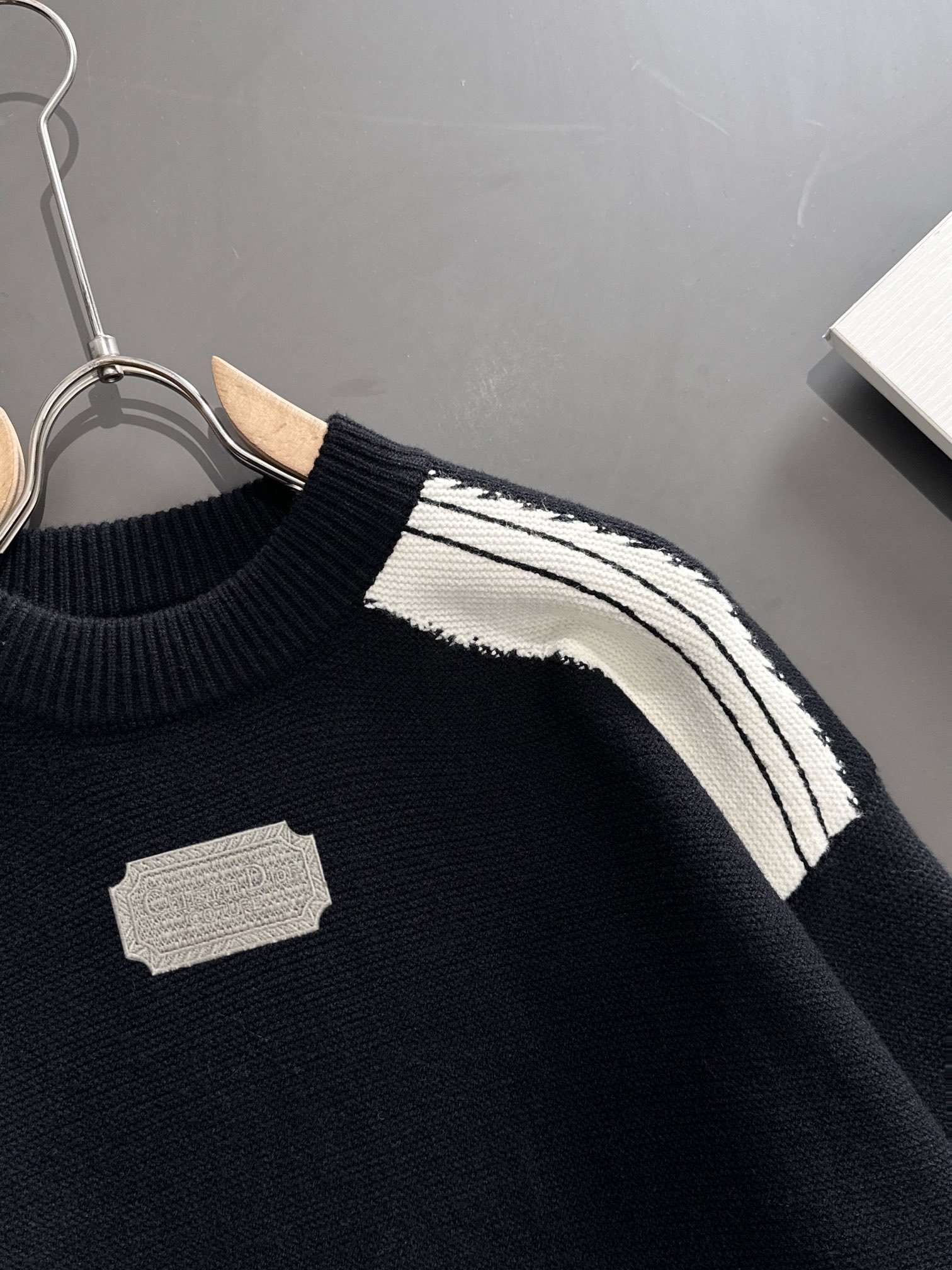 ディオール「Dior」秋冬新作ニットクルーネックセーター