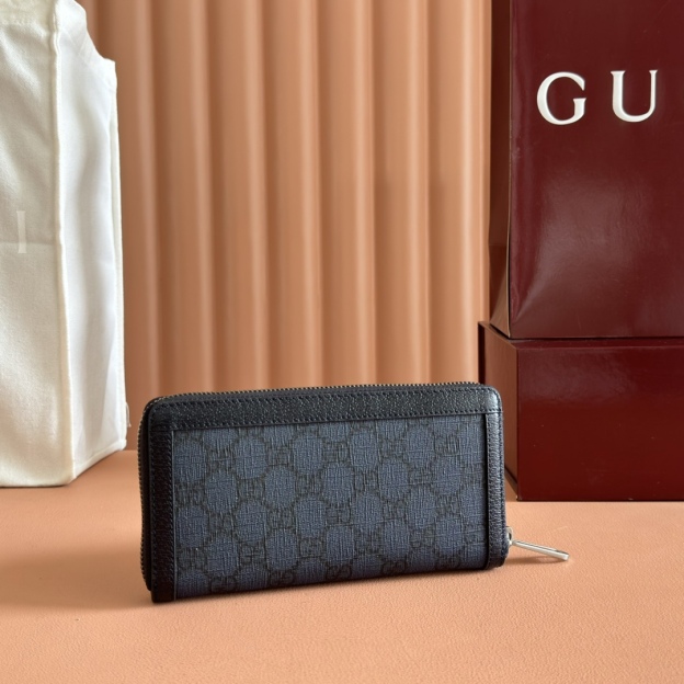 グッチ「Gucci」Ophidiaシリーズジッパーウォレット