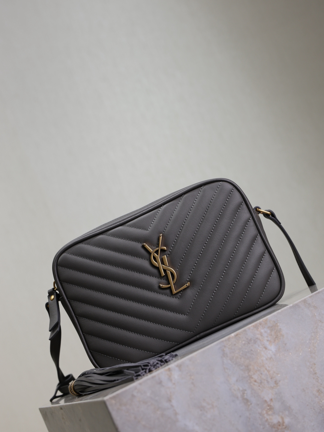 2026サンローラン「Saint Laurent LOU カメラバッグ
