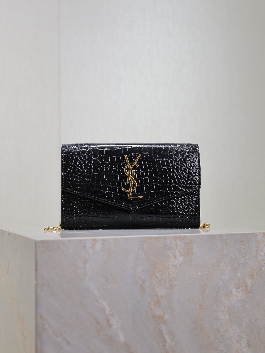 2026サンローラン「Saint Laurent UPTOWN チェーンウォレット