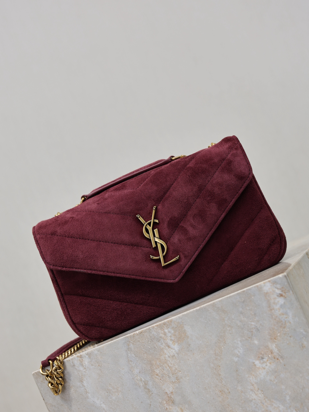 2026サンローラン「Saint Laurent LOULOU スモール スエード ショルダーバッグ