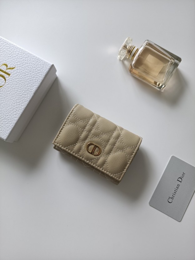 ディオール「Dior」ディオール 30 モンテーニュ グリシン ウォレット / コンパクトウォレット