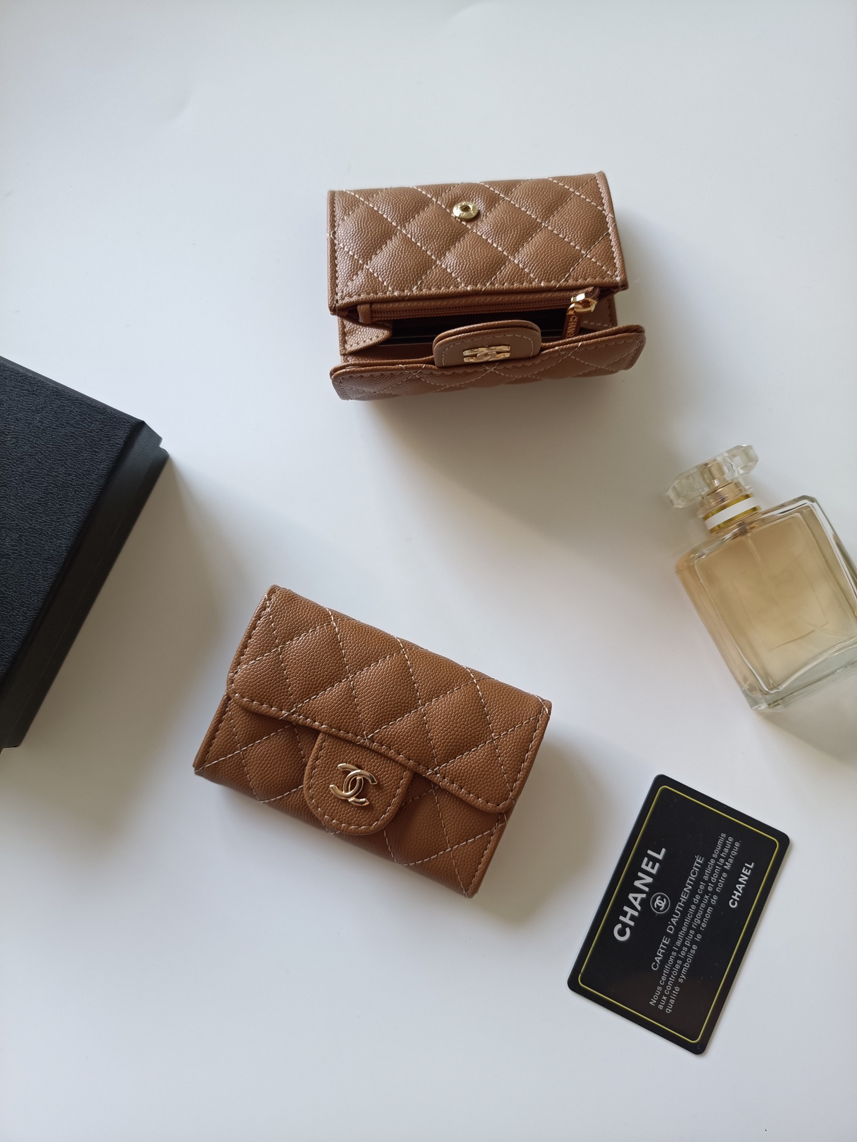 シャネル「Chanel」シャネル クラシック ジップ カードホルダー / コインケース