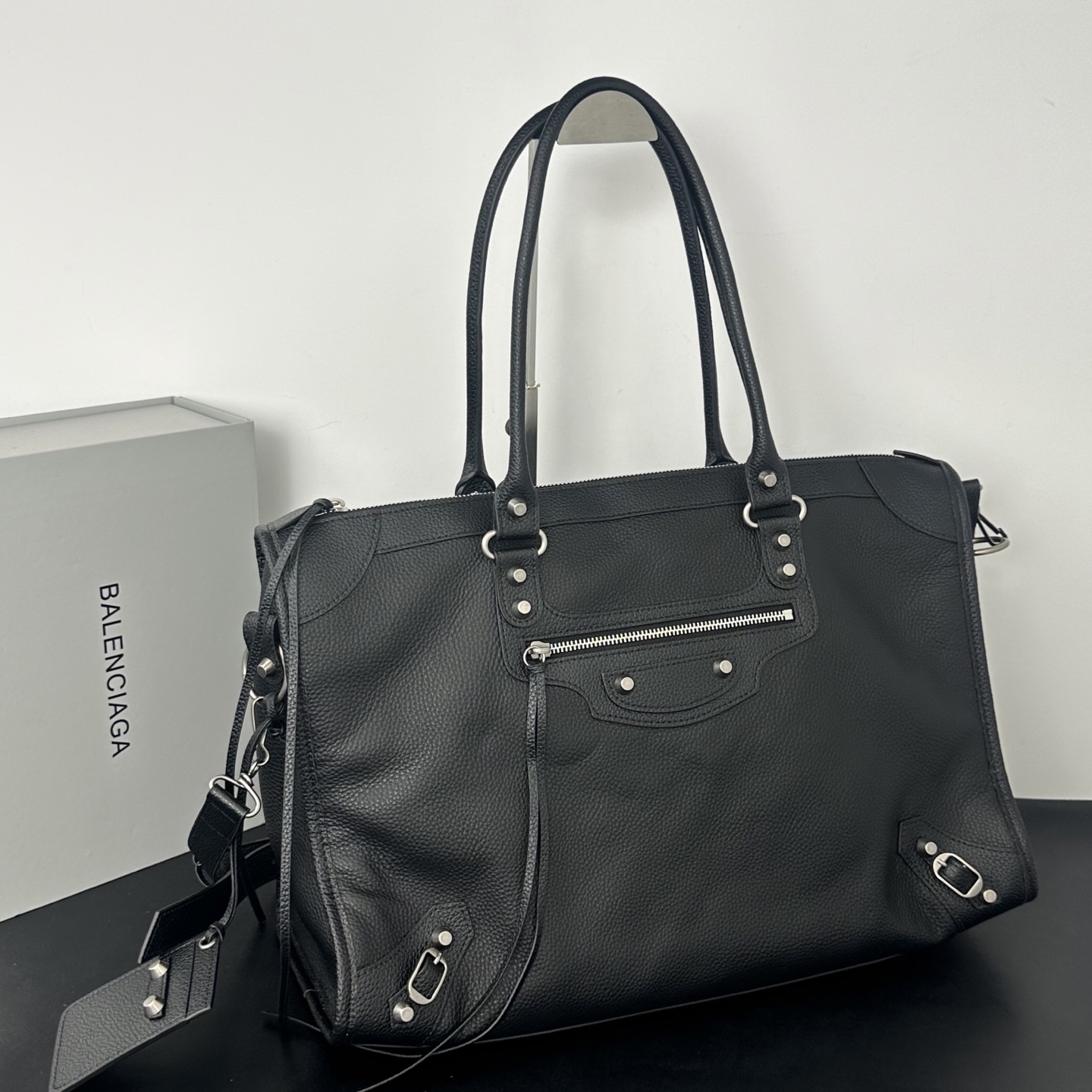 バレンシアガ「Balenciaga」バレンシアガ ル・シティ / ショルダーバッグ