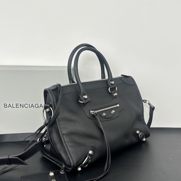 バレンシアガ「Balenciaga」バレンシアガ ル・シティ スモール / ショルダーバッグ