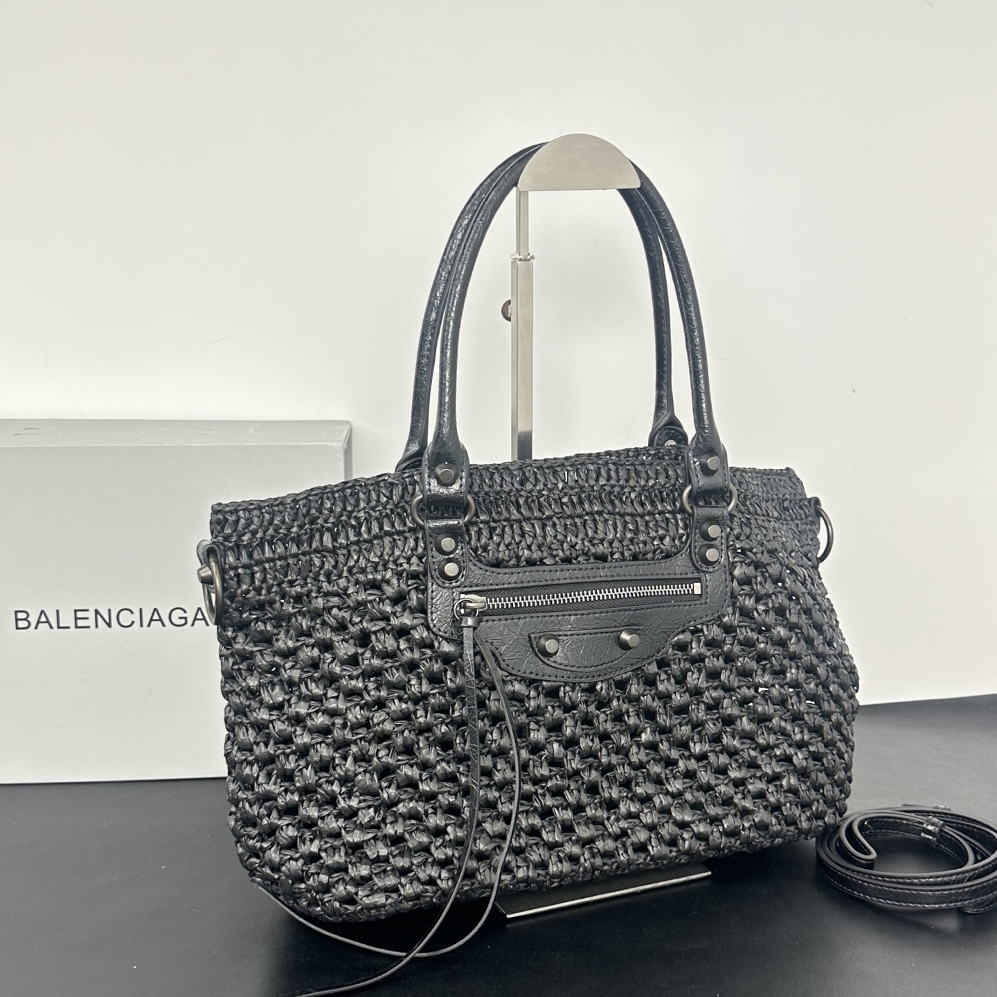 バレンシアガ「Balenciaga」バレンシアガ ル・シティ バスケット / ラフィアトートバッグ