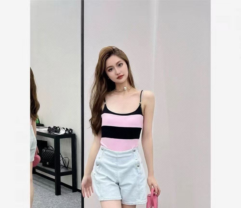 シャネル「Chanel」セパレート水着「2025夏季限定・人気プレミアムスイム登場！」