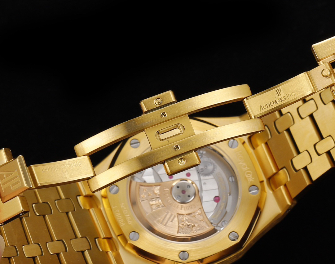 オーデマ ピゲ「Audemars Piguet」ロイヤルオーク 自動巻き腕時計 37mm