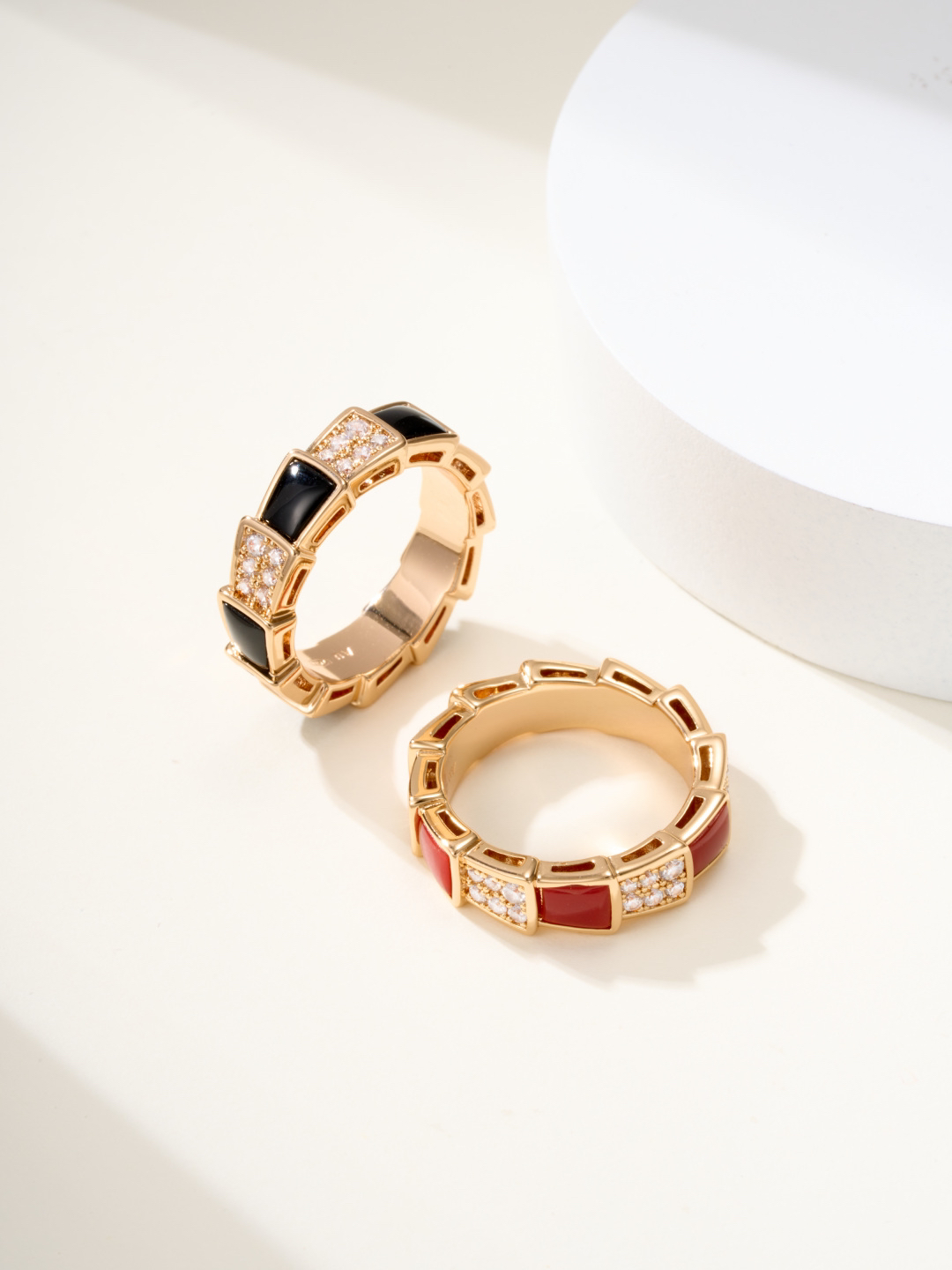 ブルガリ「Bvlgari」Gelati エレガントなリングコレクション