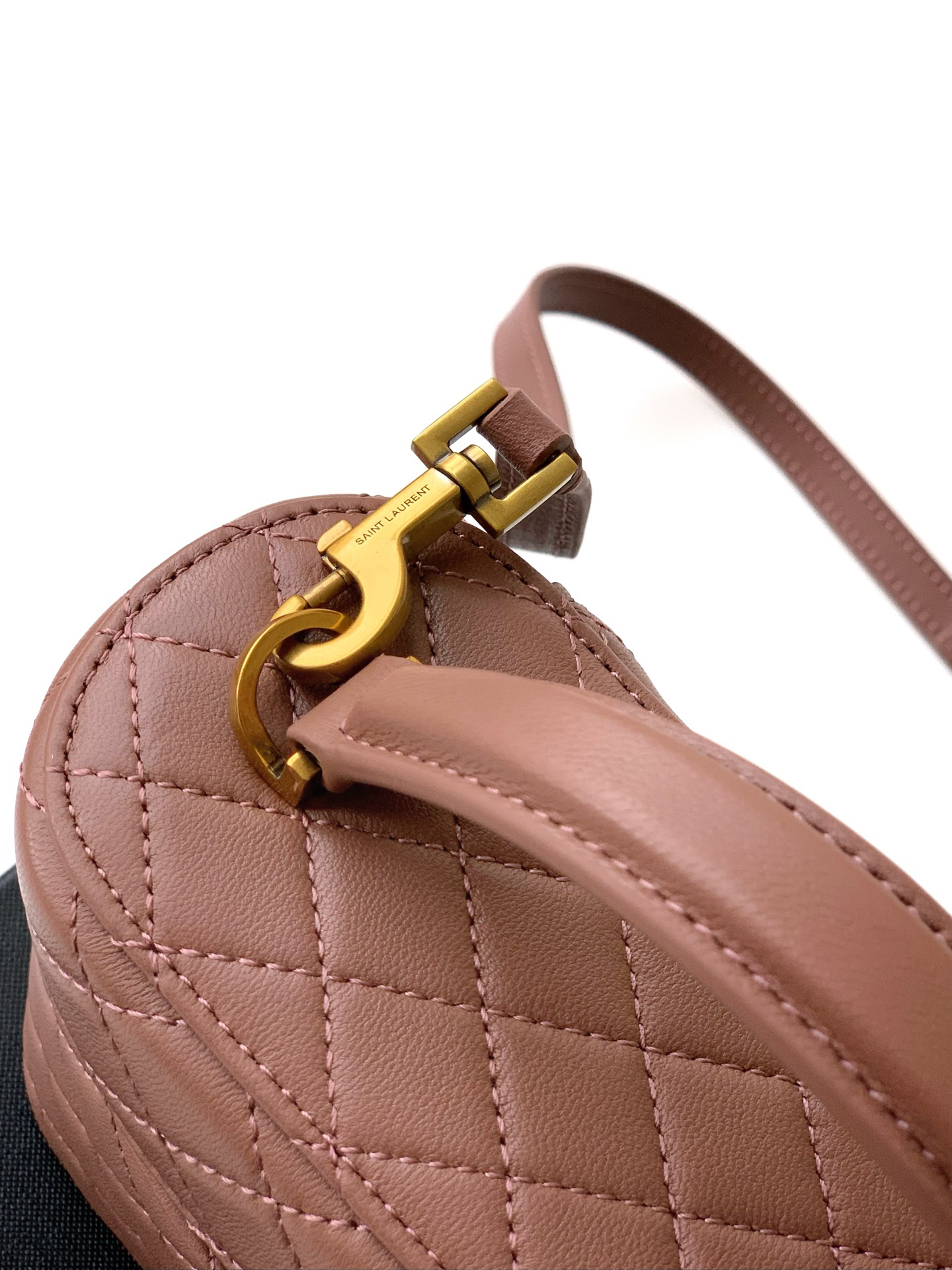 サンローラン「Saint Laurent」ギャビー ヴァニティバッグ（ラムスキン）