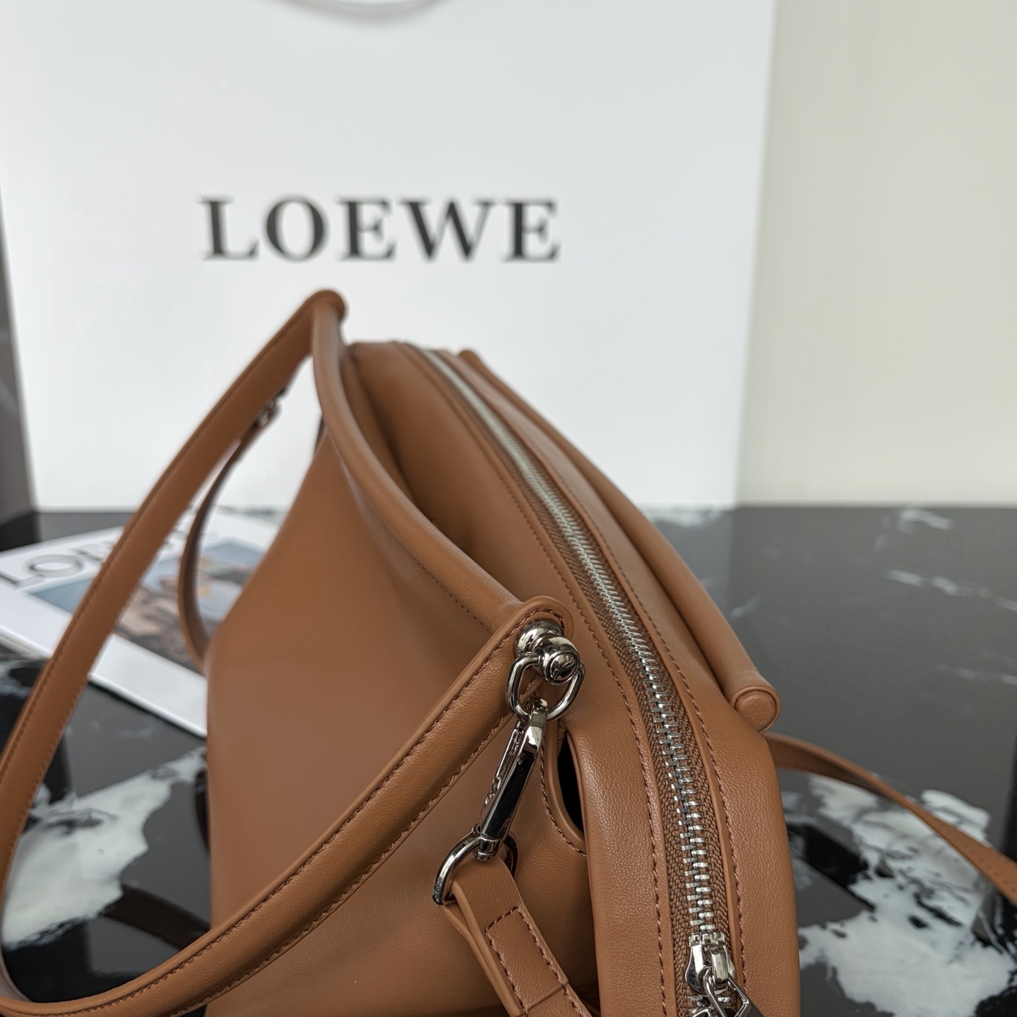 ロエベ「Loewe」2026 ロエベ アマソナ 180 ハンドバッグ / トートバッグ
