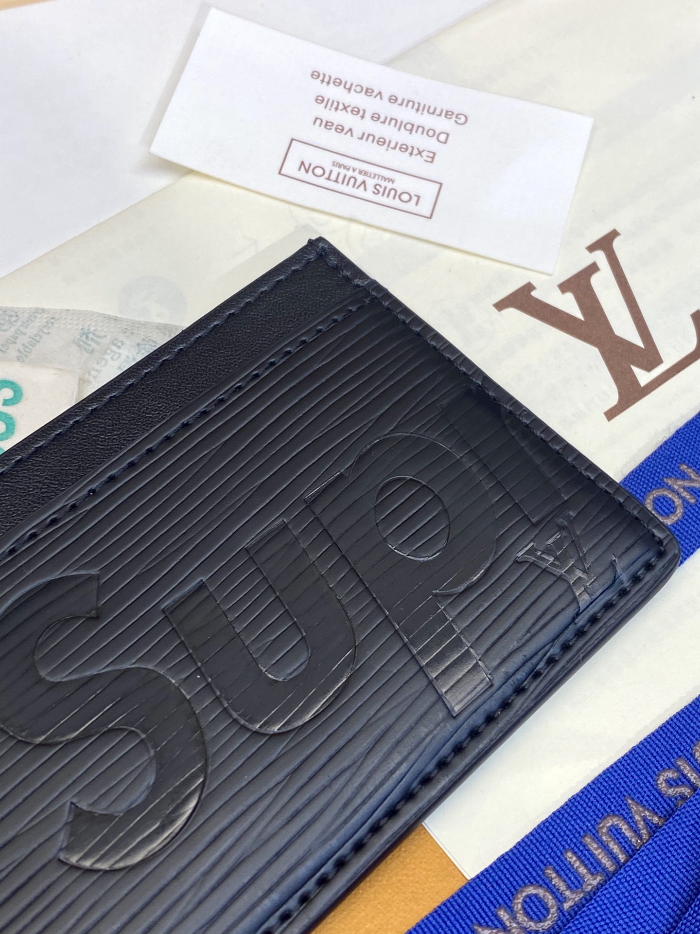 ルイ・ヴィトン「Louis Vuitton」LV x Supreme コラボ レザーカードケース