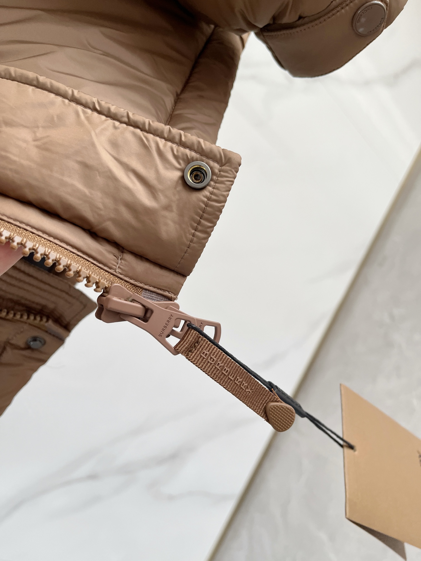 バーバリー「Burberry」秋冬メンズファッションダウンジャケット