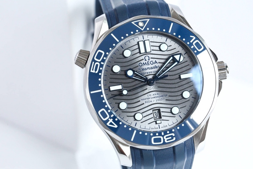 オメガ「Omega」シーマスター ダイバー300M 腕時計 42mm