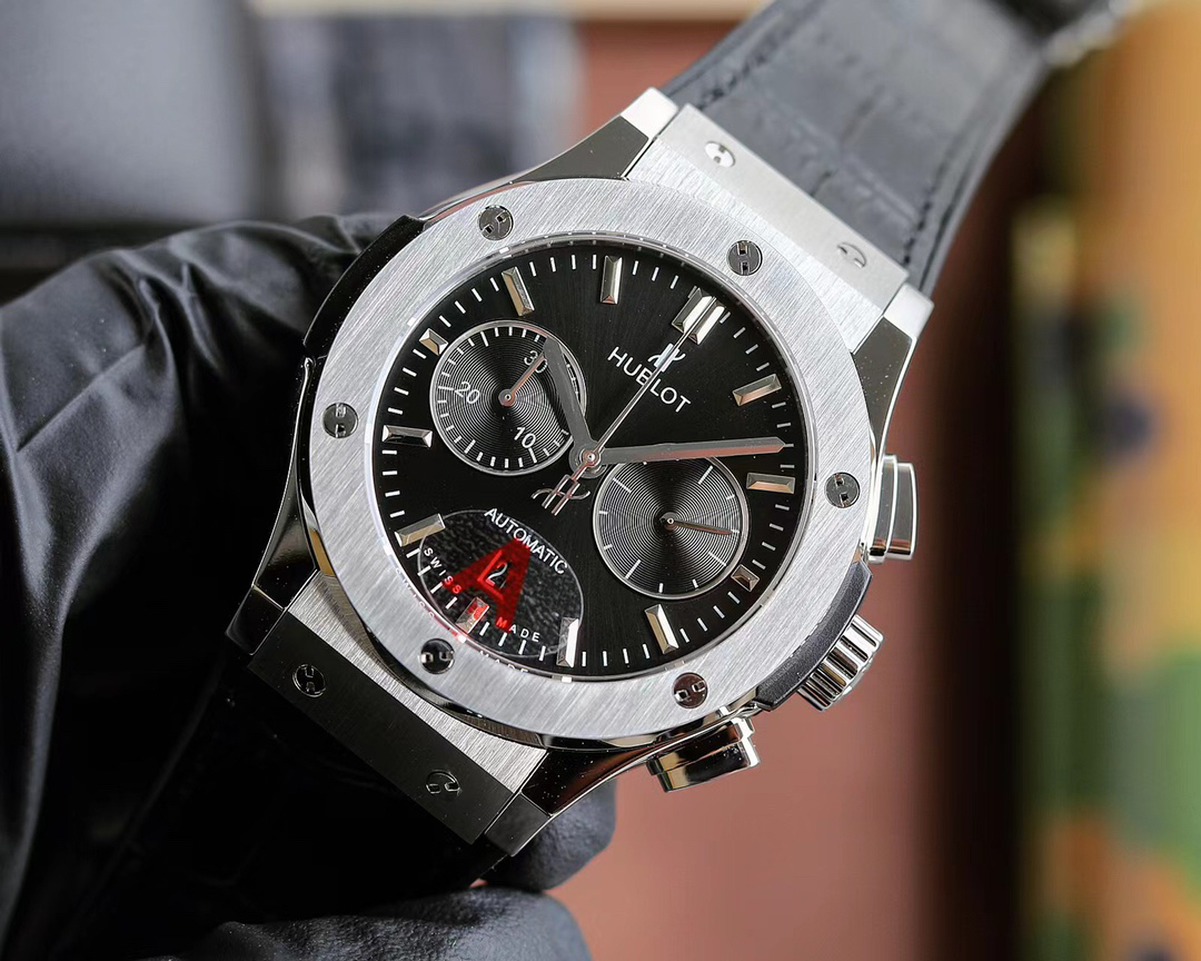 ウブロ「Hublot」クラシック フュージョン クロノグラフ ウォッチ 45mm