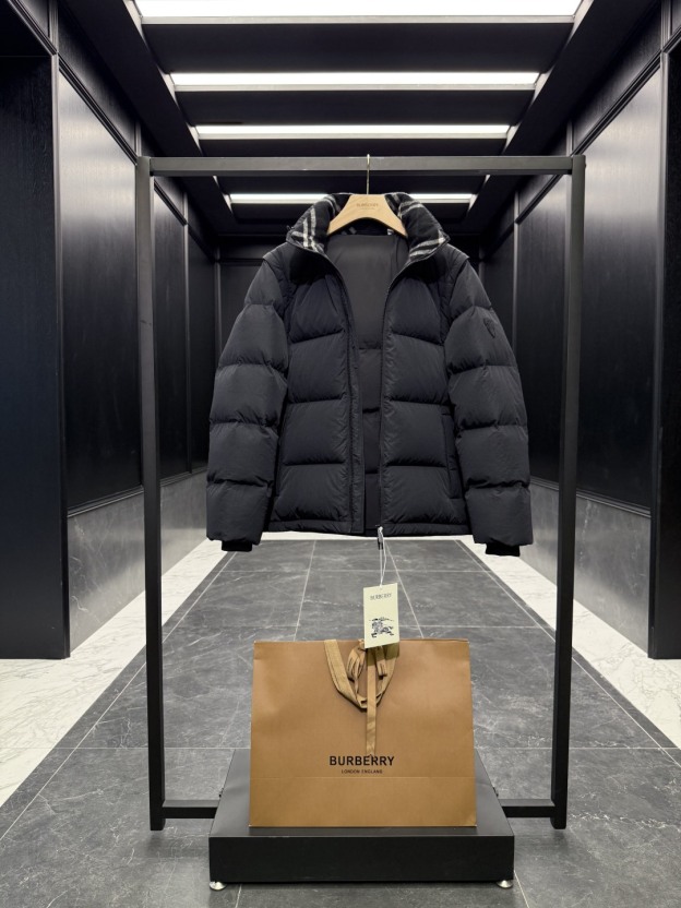 バーバリー「Burberry」秋冬着脱式袖＆フード付きダウンジャケット【超おすすめ】