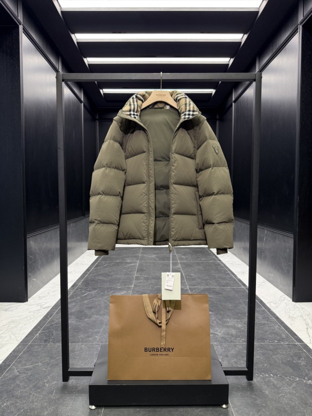 バーバリー「Burberry」秋冬着脱式袖＆フード付きダウンジャケット【超おすすめ】