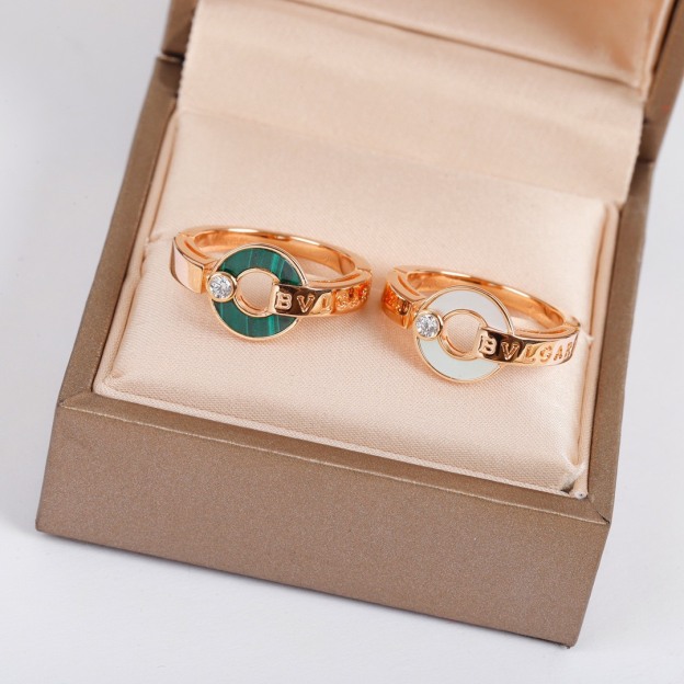 ブルガリ「Bvlgari」エレガントなリングコレクション