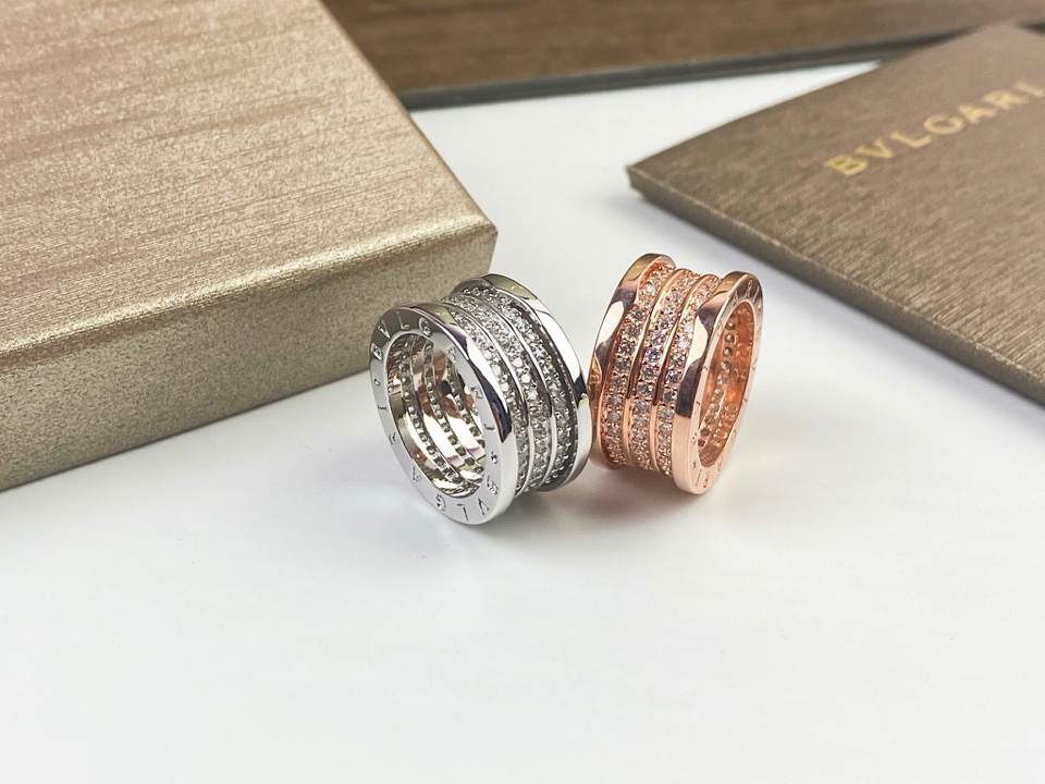 ブルガリ「Bvlgari」エレガントなリングコレクション