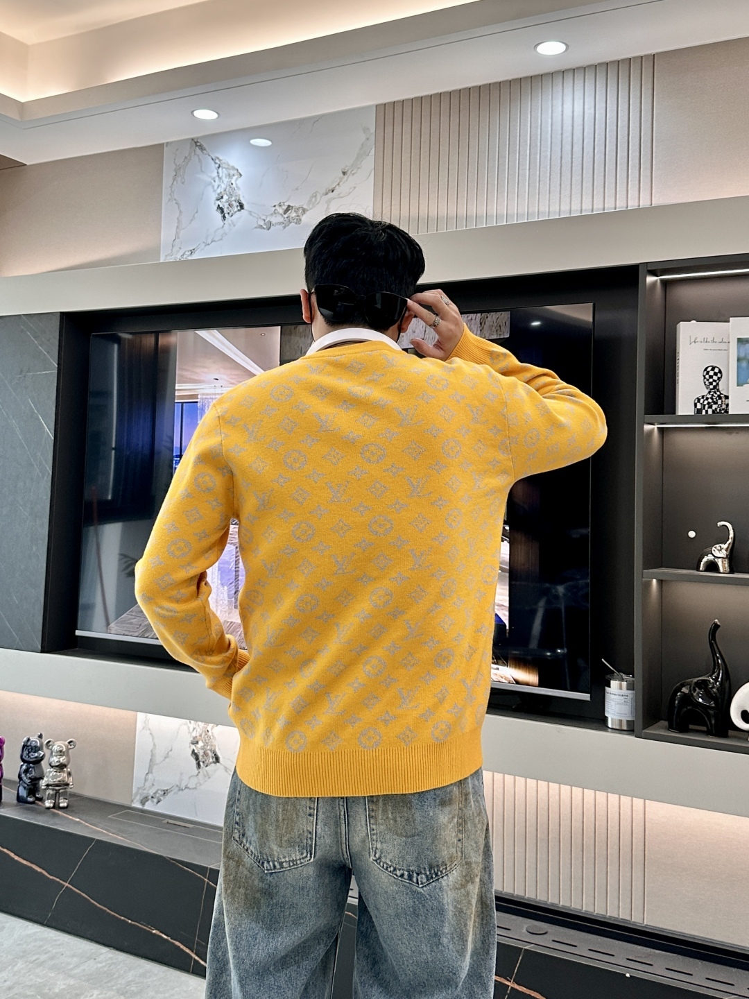 ルイ・ヴィトン「Louis Vuitton」秋冬用丸首プルオーバーニットセーター