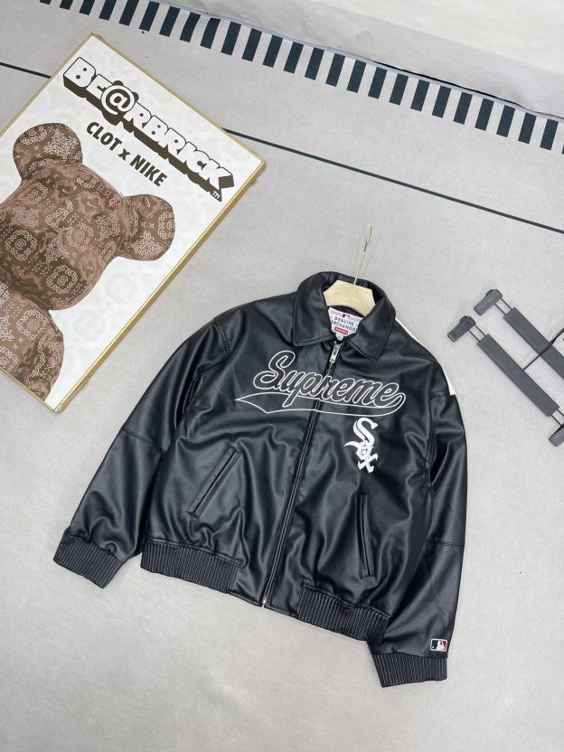 シュプリーム「Supreme x Chicago White Sox」コラボレーション レザージャケット