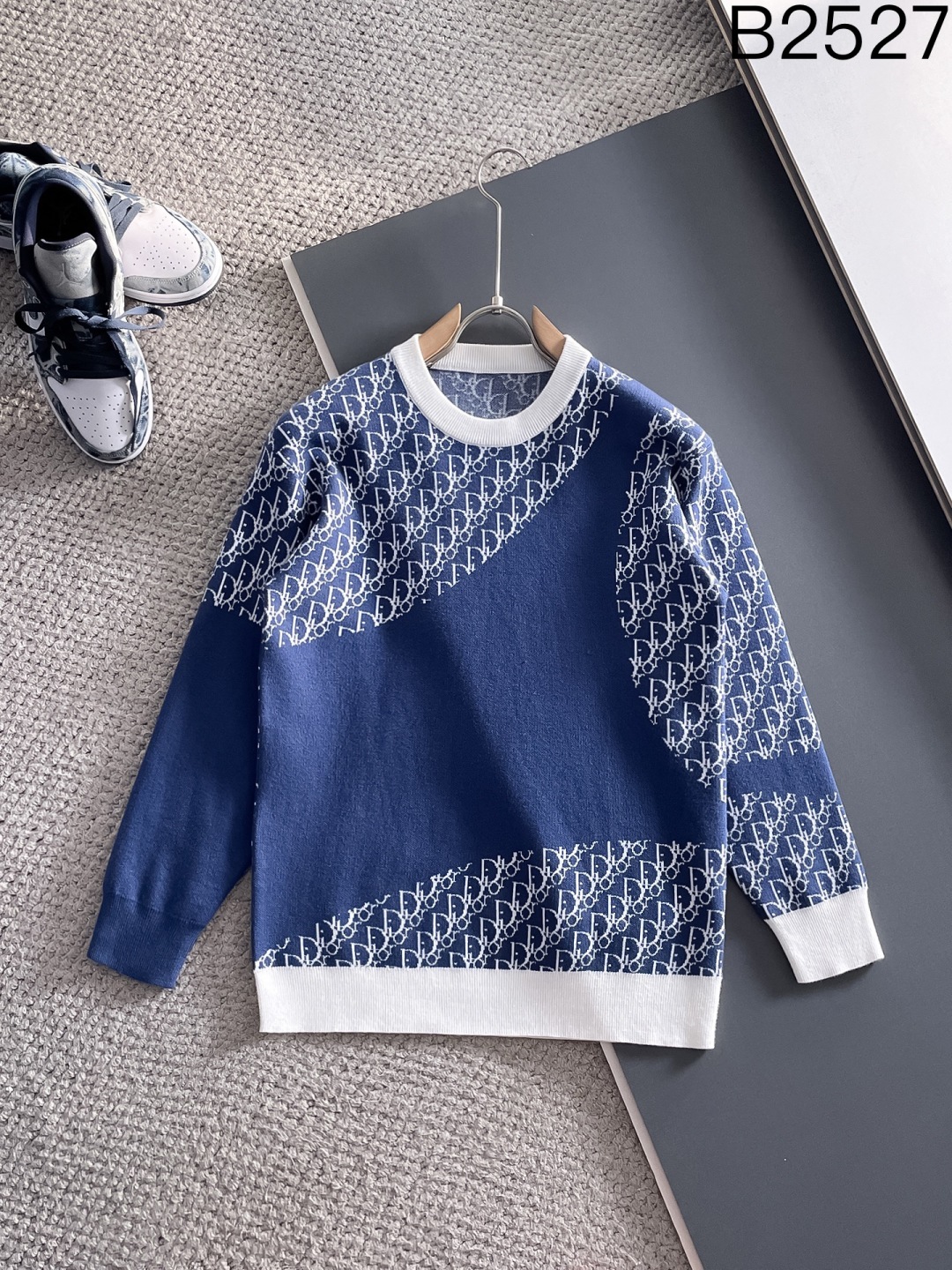 ディオール「Dior」秋冬新作ニットクルーネックセーター