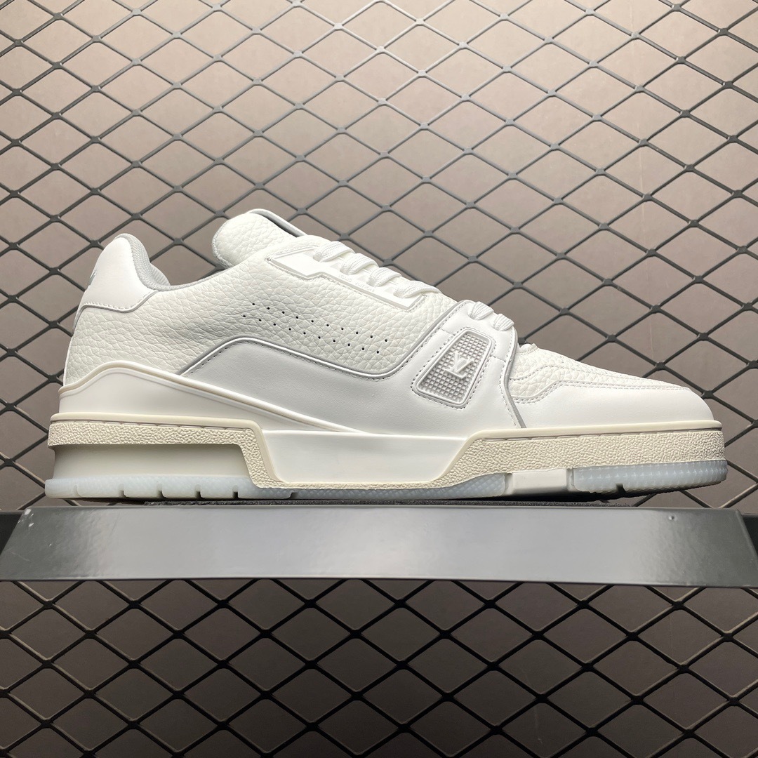 「コラボモデル」Louis Vuitton x Trainer ローカットスニーカー
