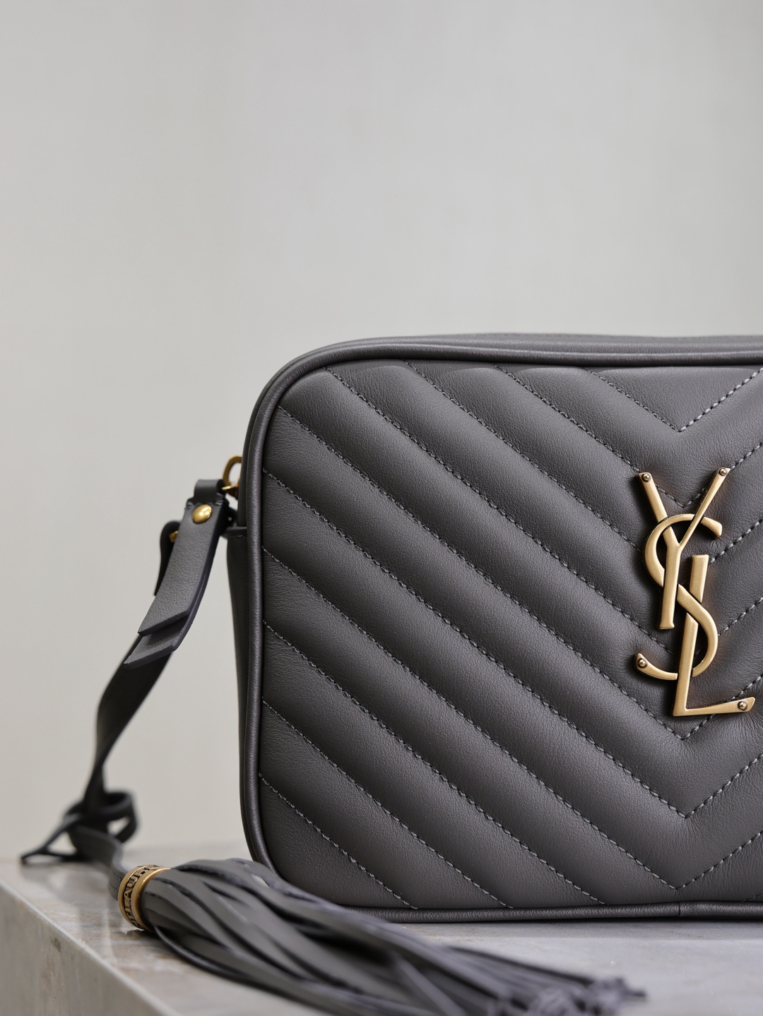 2026サンローラン「Saint Laurent LOU カメラバッグ