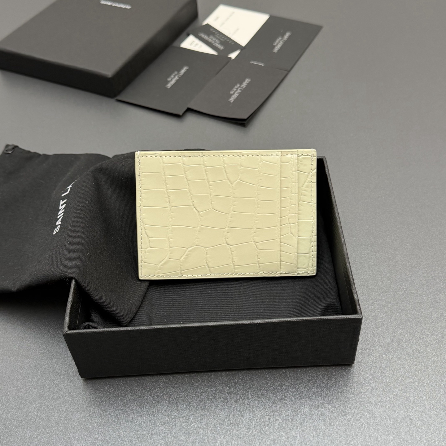2026サンローラン「Saint Laurent UPTOWN フラップ カードケース