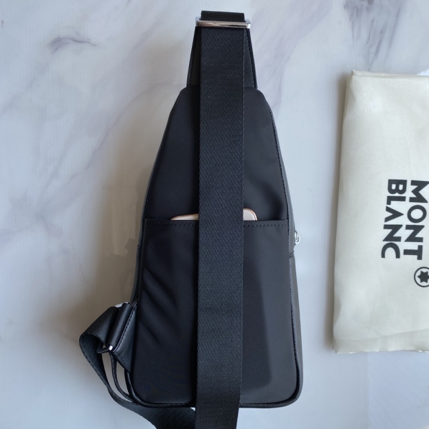 モンブラン 「Montblanc」メンズレザーチェストバッグ / ショルダーバッグ