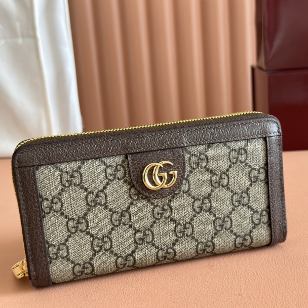 グッチ「Gucci」Ophidiaシリーズジッパーウォレット