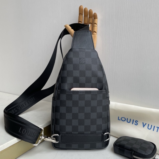 ルイ・ヴィトン「Louis Vuitton」ルイ・ヴィトン メンズ チェストバッグ / クロスボディバッグ