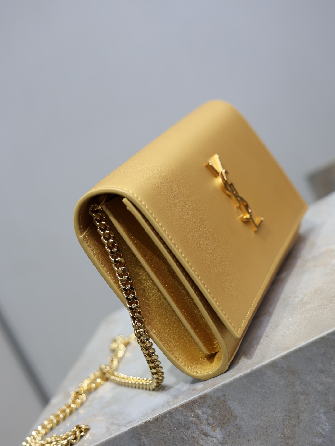 2026サンローラン「Saint Laurent CASSANDRE チェーンウォレット グラン