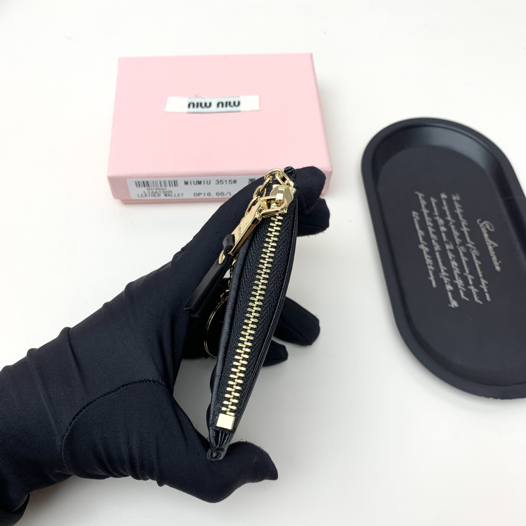 ミュウミュウ「Miu Miu」ミュウミュウ ラムスキン ミニショルダーバッグ 3515 / ハンドバッグ