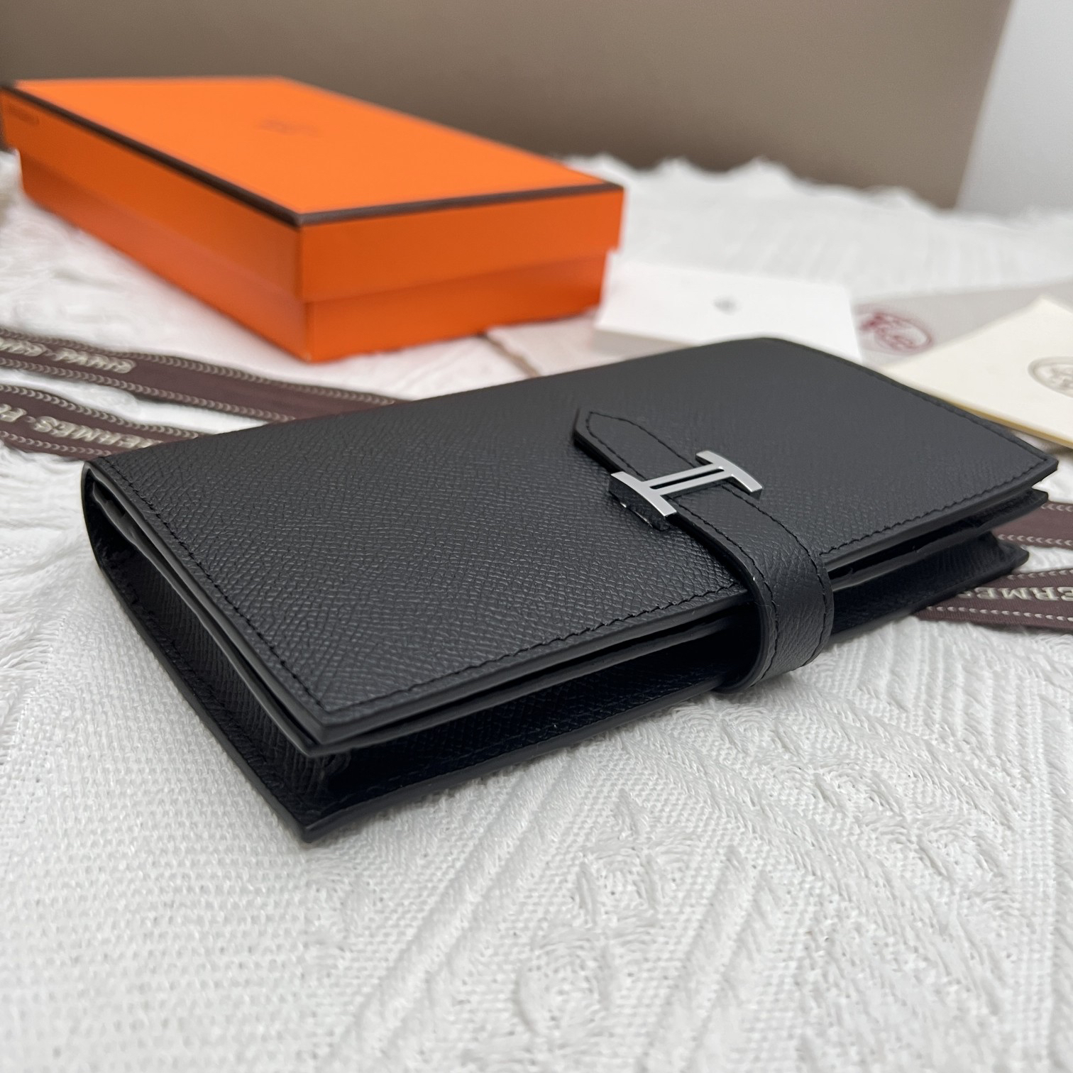 エルメス(Hermès) ベアン《H》のクラスプ開閉 長財布 6色