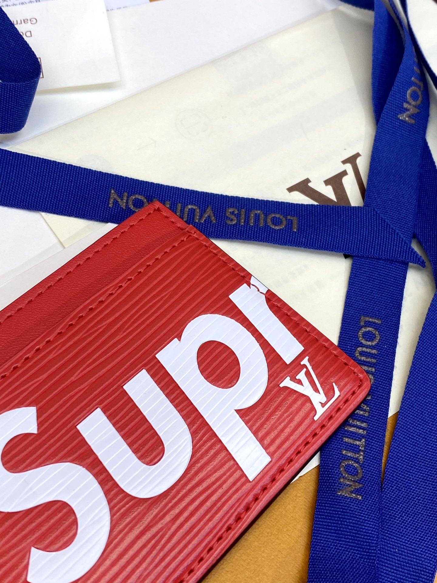 ルイ・ヴィトン「Louis Vuitton」LV x Supreme コラボ レザーカードケース