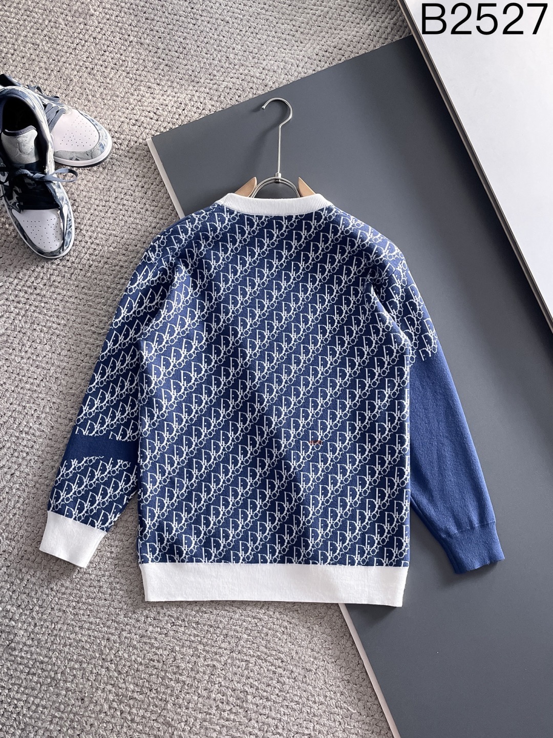 ディオール「Dior」秋冬新作ニットクルーネックセーター