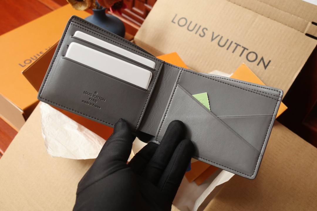 ルイ・ヴィトン ポルトフォイユ･ミュルティプル