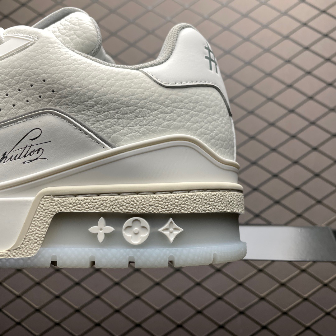 「コラボモデル」Louis Vuitton x Trainer ローカットスニーカー