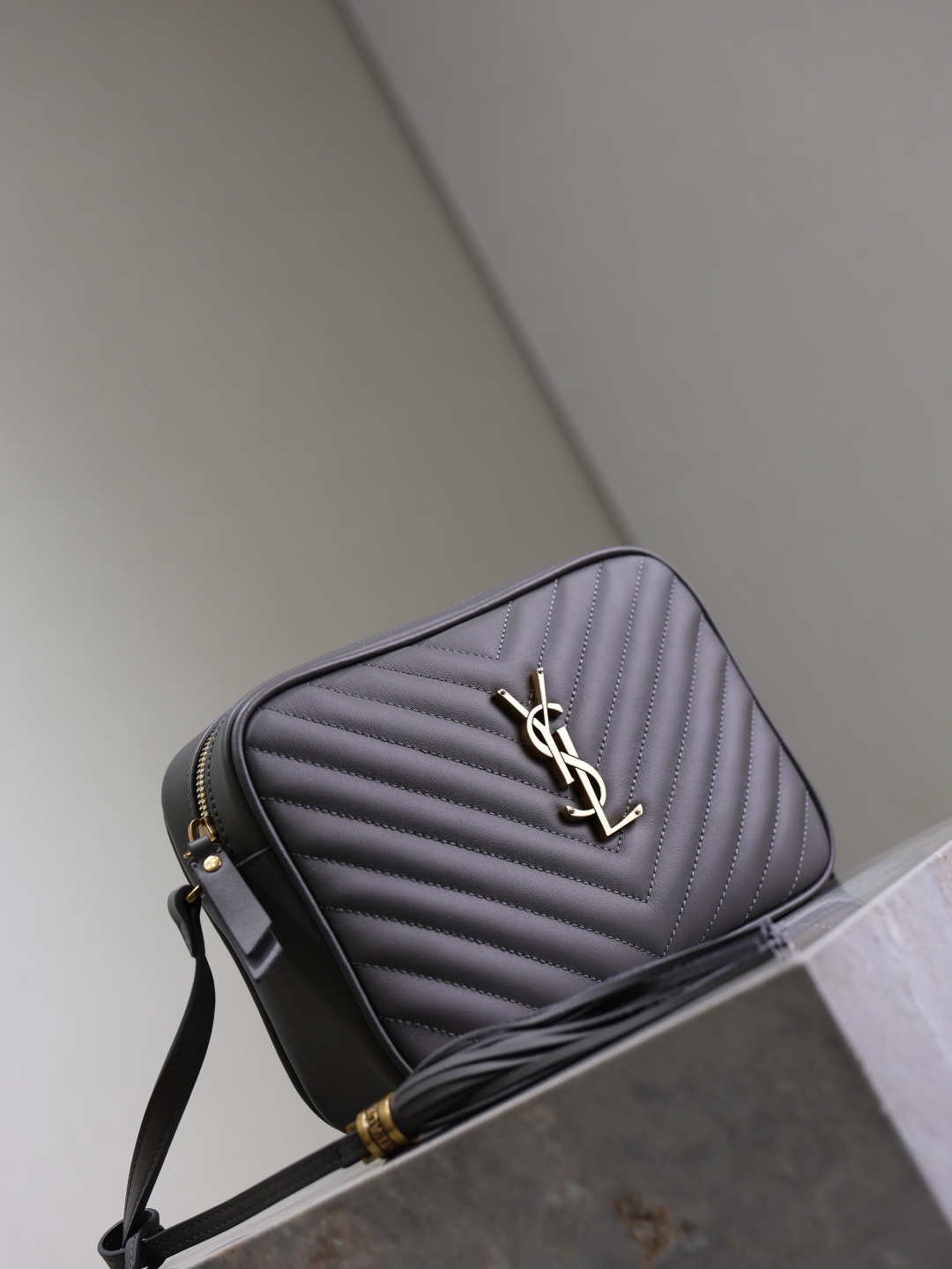 2026サンローラン「Saint Laurent LOU カメラバッグ
