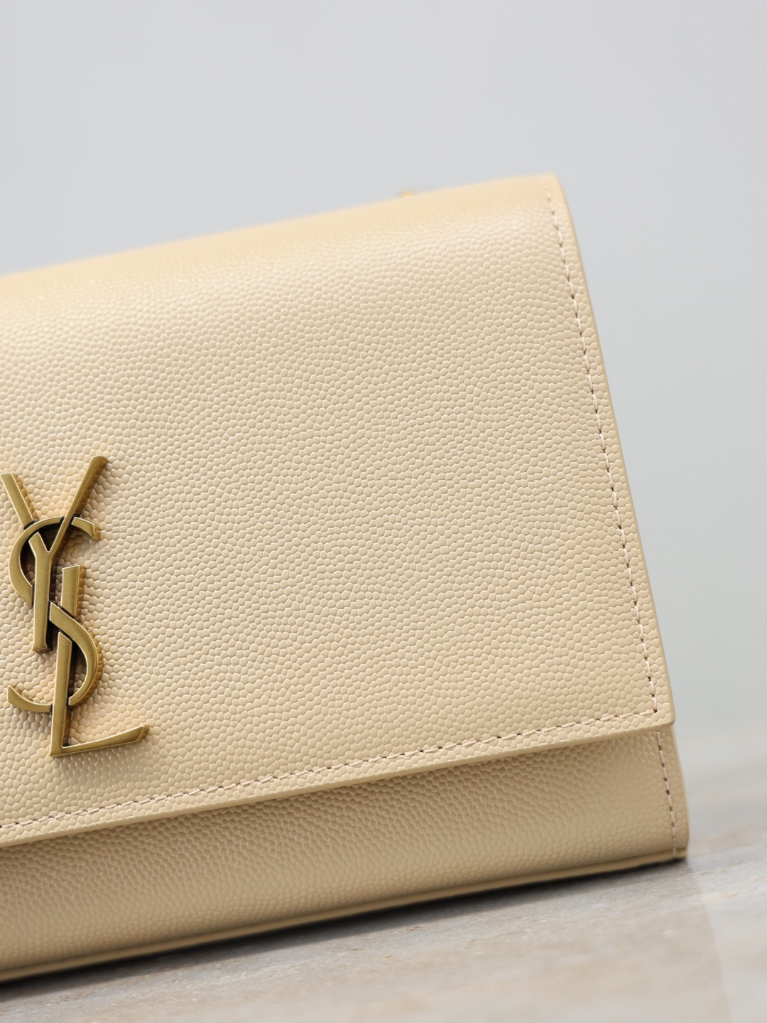 2026サンローラン「Saint Laurent KATE プティ グレインドレザー ショルダーバッグ