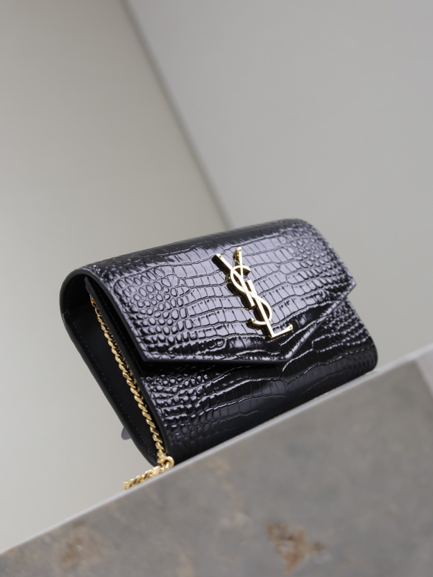2026サンローラン「Saint Laurent UPTOWN チェーンウォレット