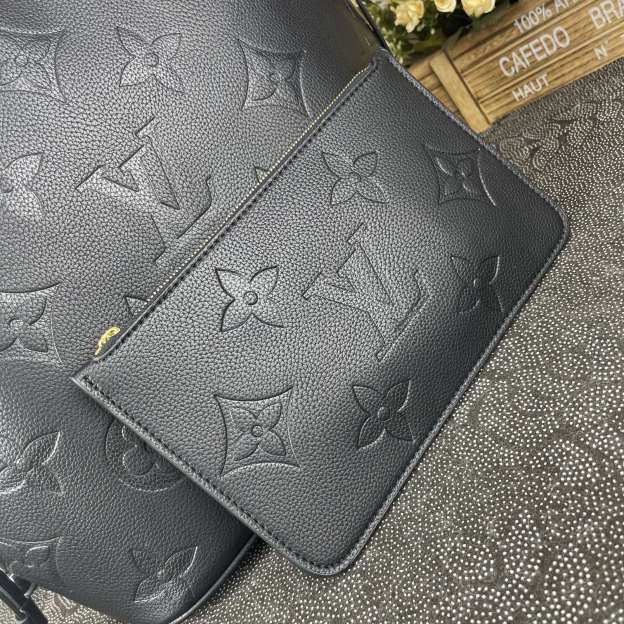 ルイ・ヴィトン「Louis Vuitton」ルイ・ヴィトン ネバーフル MM エンボスレザー / トートバッグ