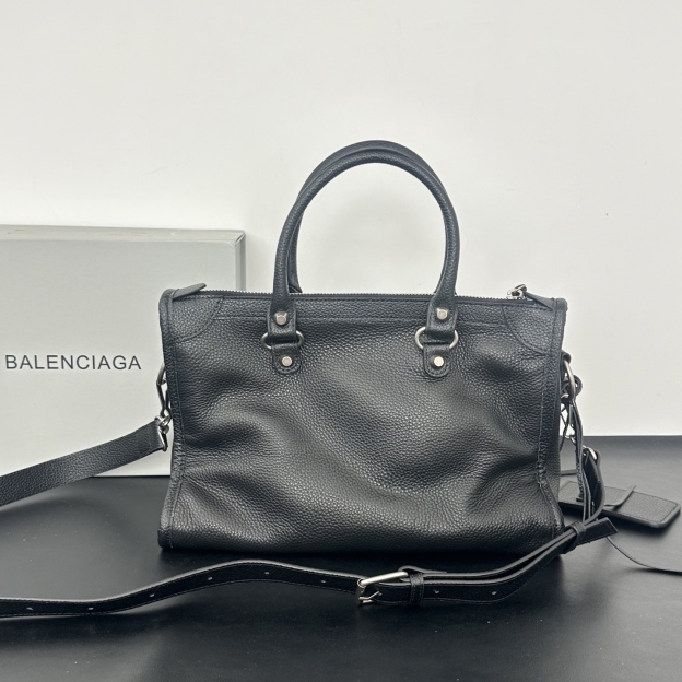 バレンシアガ「Balenciaga」バレンシアガ ル・シティ スモール / ショルダーバッグ