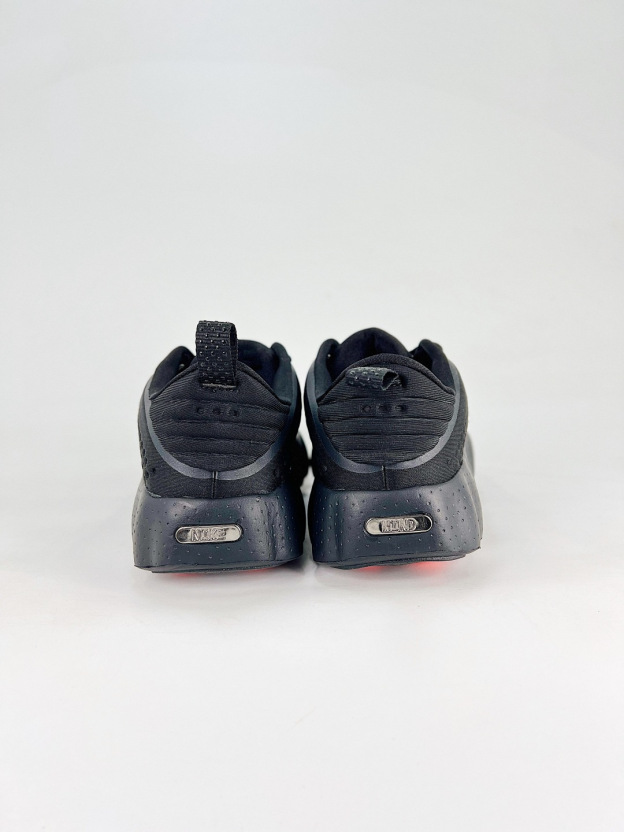 「NIKE」Mind 002 ブラックテクノロジー 素足感覚トレーニングシューズ