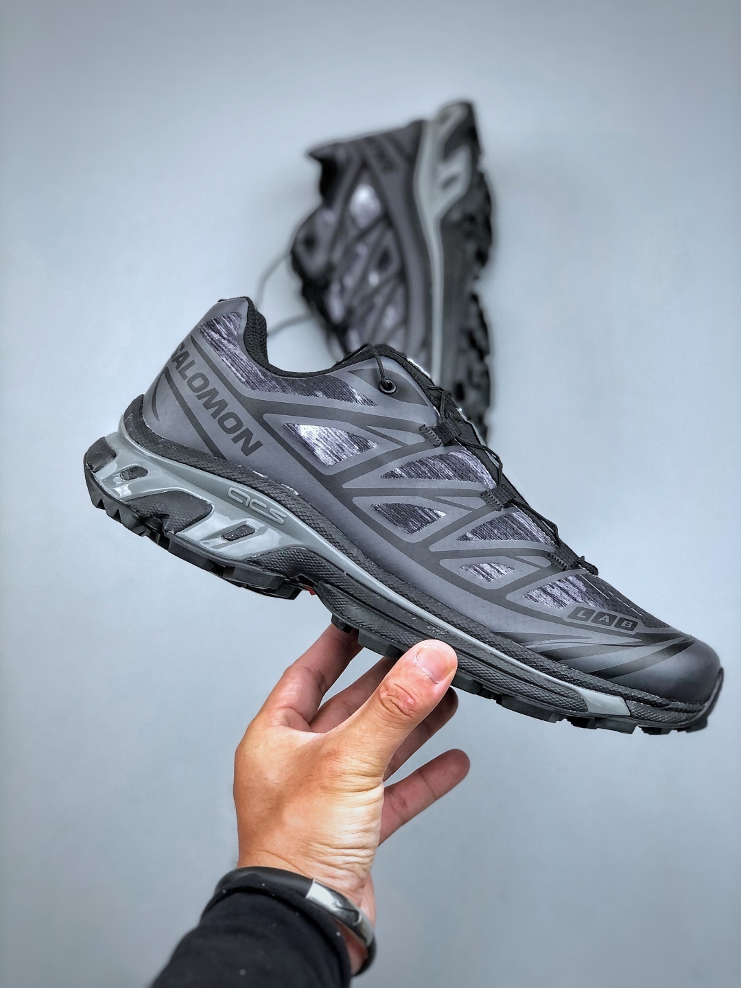 サロモン「SALOMON」XT-6 ユニセックス スポーツスタイルシューズ