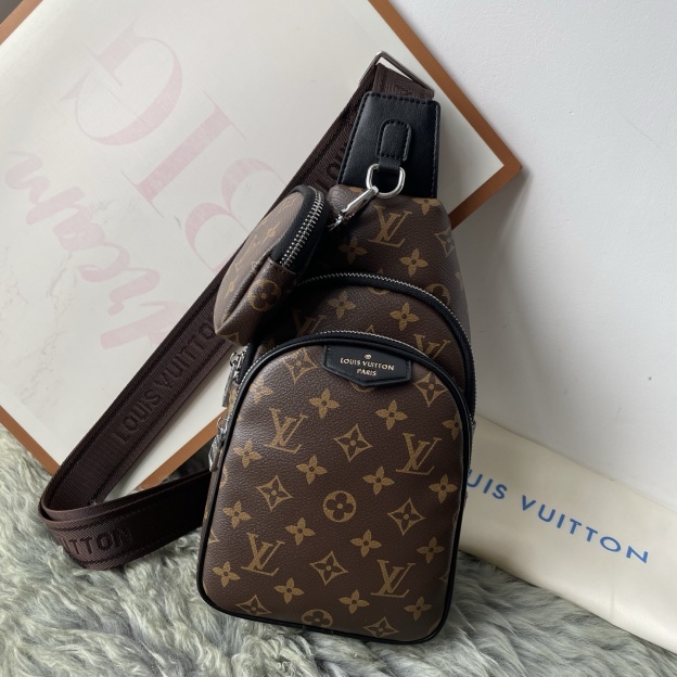 ルイ・ヴィトン「Louis Vuitton」ルイ・ヴィトン メンズ チェストバッグ / クロスボディバッグ
