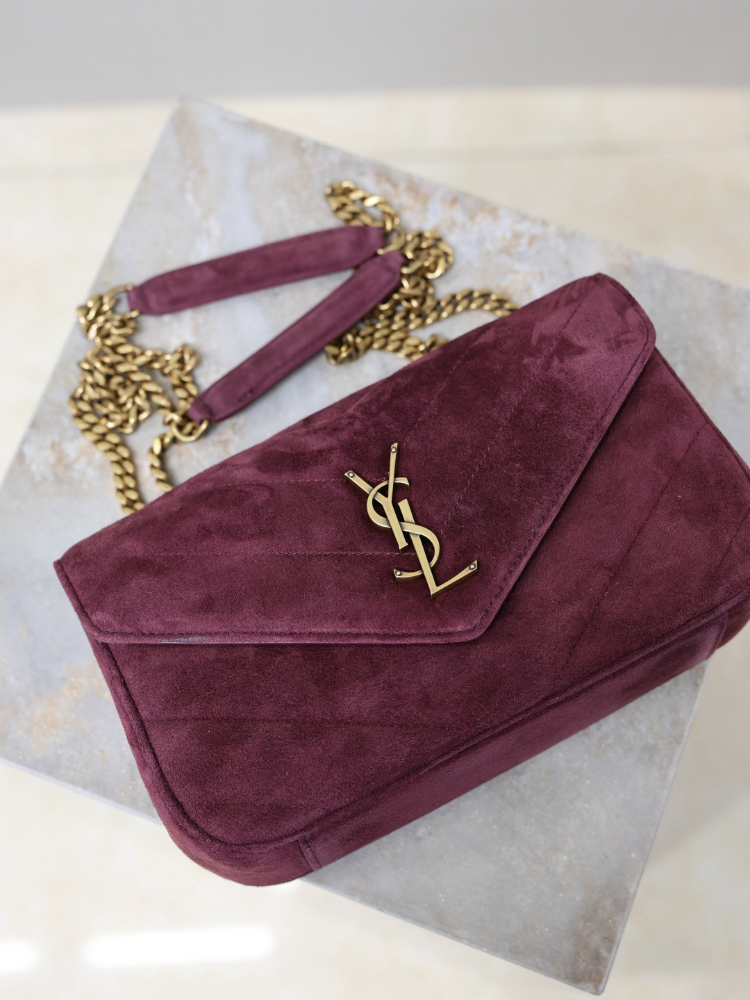 2026サンローラン「Saint Laurent LOULOU スモール スエード ショルダーバッグ